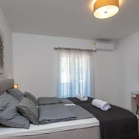 Guest house Maslina 4*